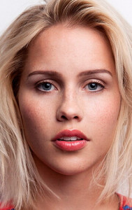 Клер Холт (Claire Holt)
