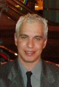 Марио Ваз Де Мелло (Mario Vaz de Mello)